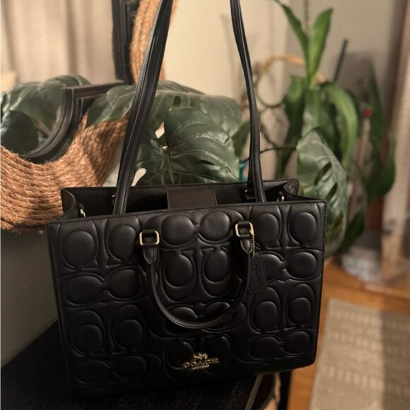 NWT Coach Maggie Tote Bag In Blocked Signature Leather CY672 - Picture 4 of 6